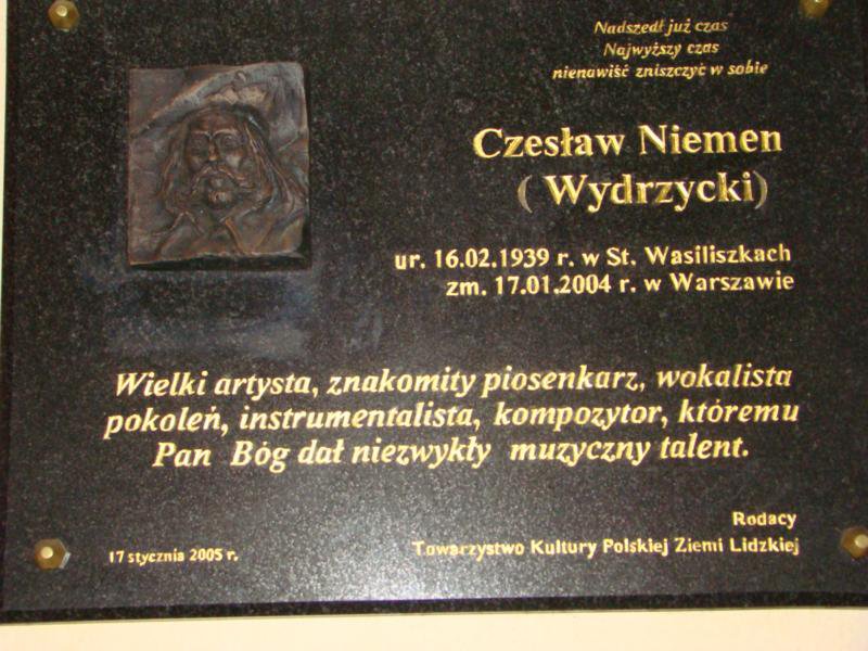 5. Wasiliszki - tablica w kociele - fot. J. Gawowski.jpg